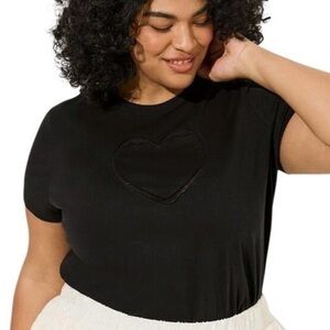 Torrid Black Heart Detail Short Sleeve Tee Size 3 / 3X